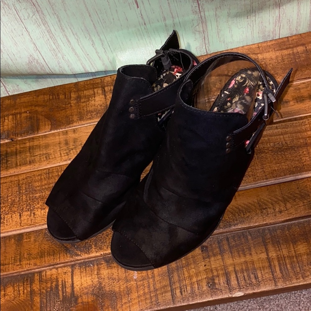 Sugar Black Open Toed Soft Booties Size 8.5 - image 2